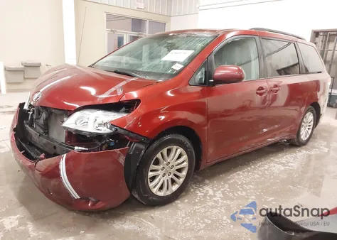 2013 Toyota Sienna Xle V6 8 Passenger from USA, damaged, VIN 5TDYK3DC9DS322786